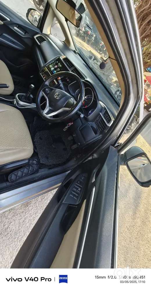 Honda Jazz 2017 Cng & Hybrids Well Maintained
