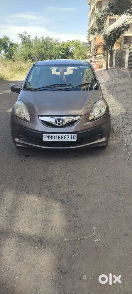 Honda Brio 2012 Petrol Well Maintained