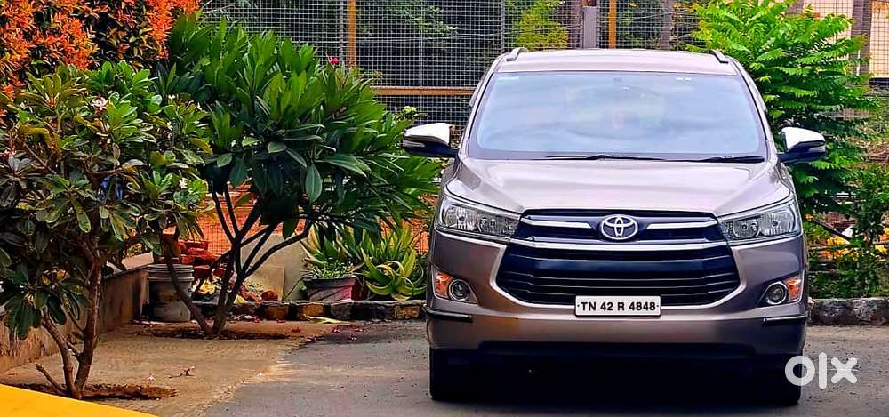 Toyota Innova Crysta G 8 Str, 2016, Diesel