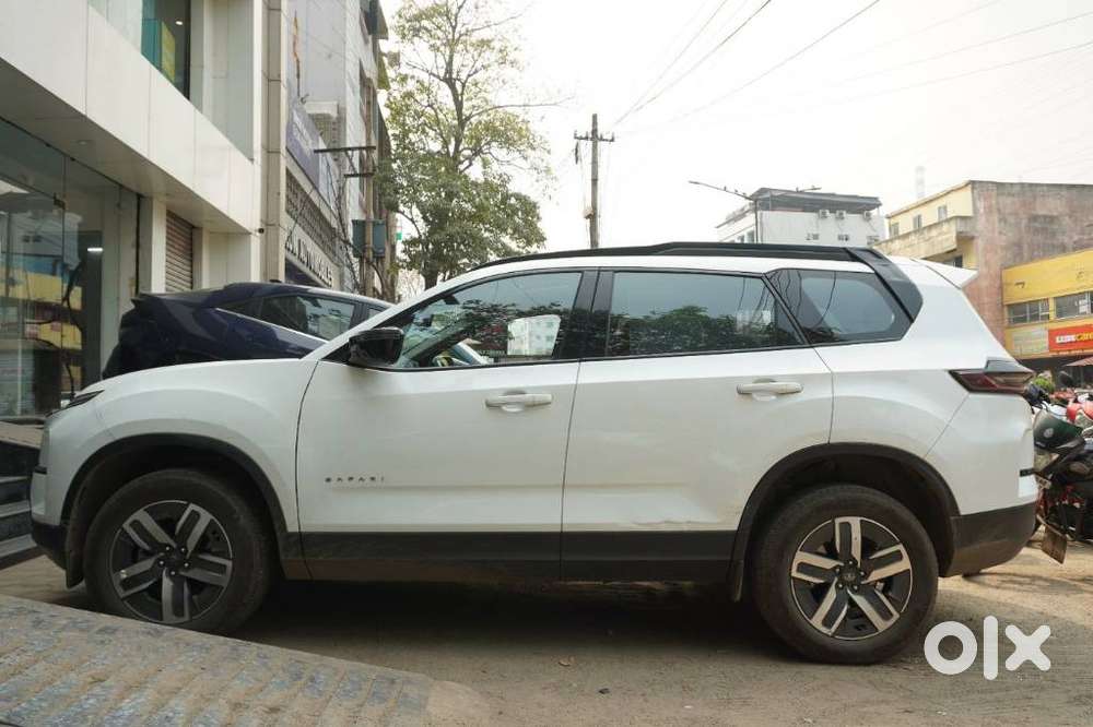 Tata Safari Adventure Plus At, 2025, Diesel