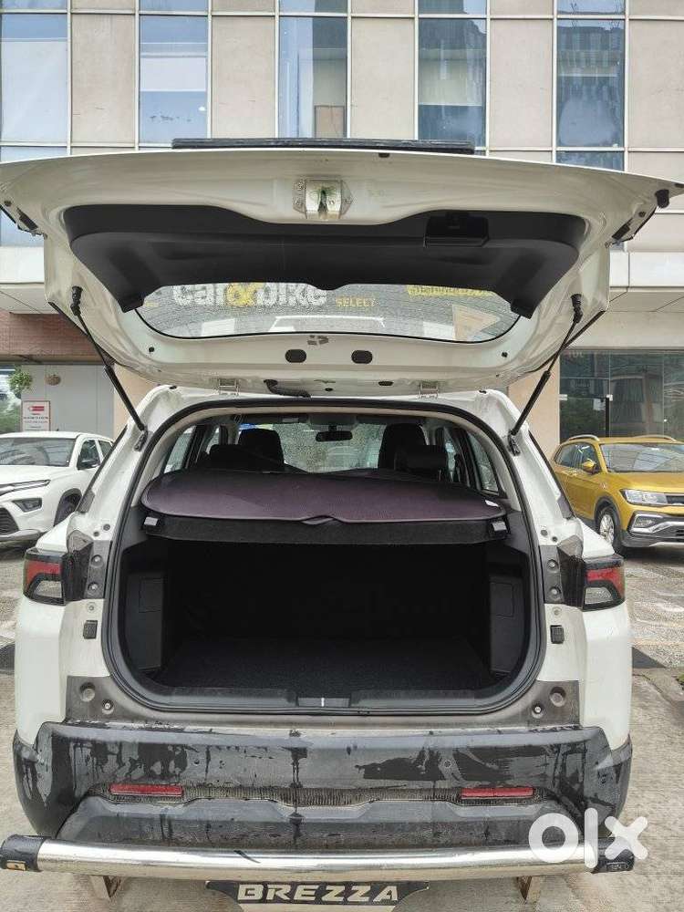 Maruti Suzuki Brezza 1.5 Vxi Smart Hybrid, 2022, Petrol