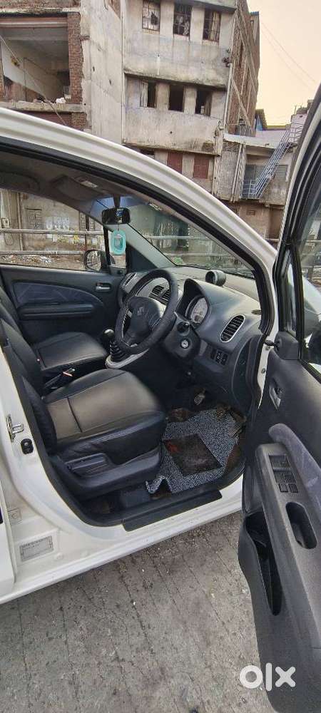 Maruti Suzuki Ritz Vxi, 2011, Petrol