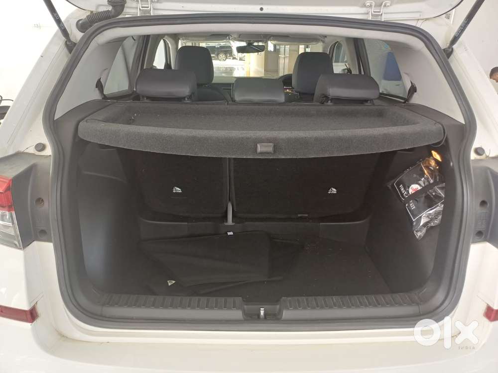 Skoda Kushaq 1.0 Tsi Style At, 2023, Petrol