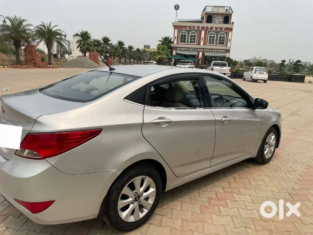 Hyundai Verna 2015