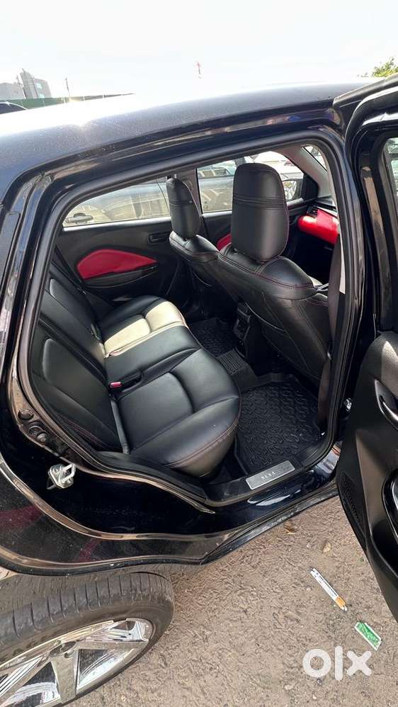 Maruti Suzuki Automatic Black
