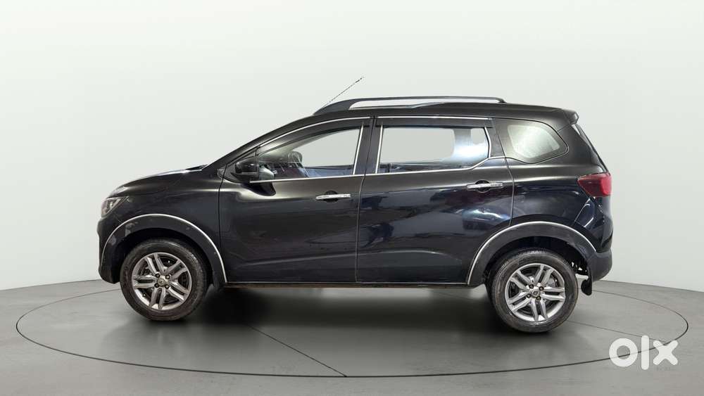 Renault Triber Rxz, 2024, Petrol