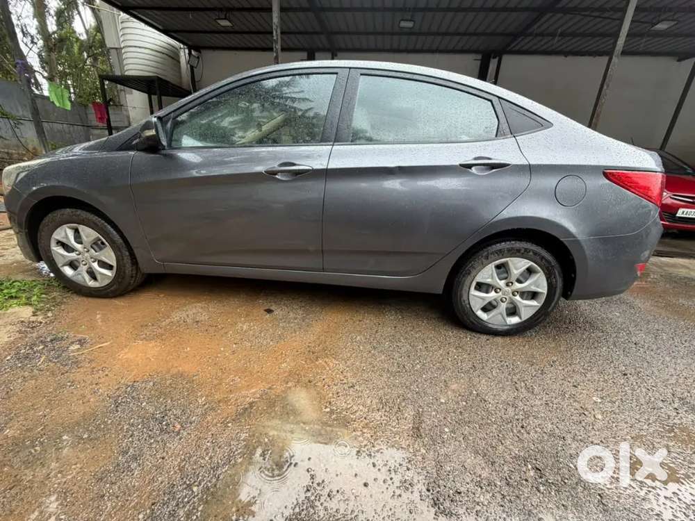 Hyundai Verna 2015