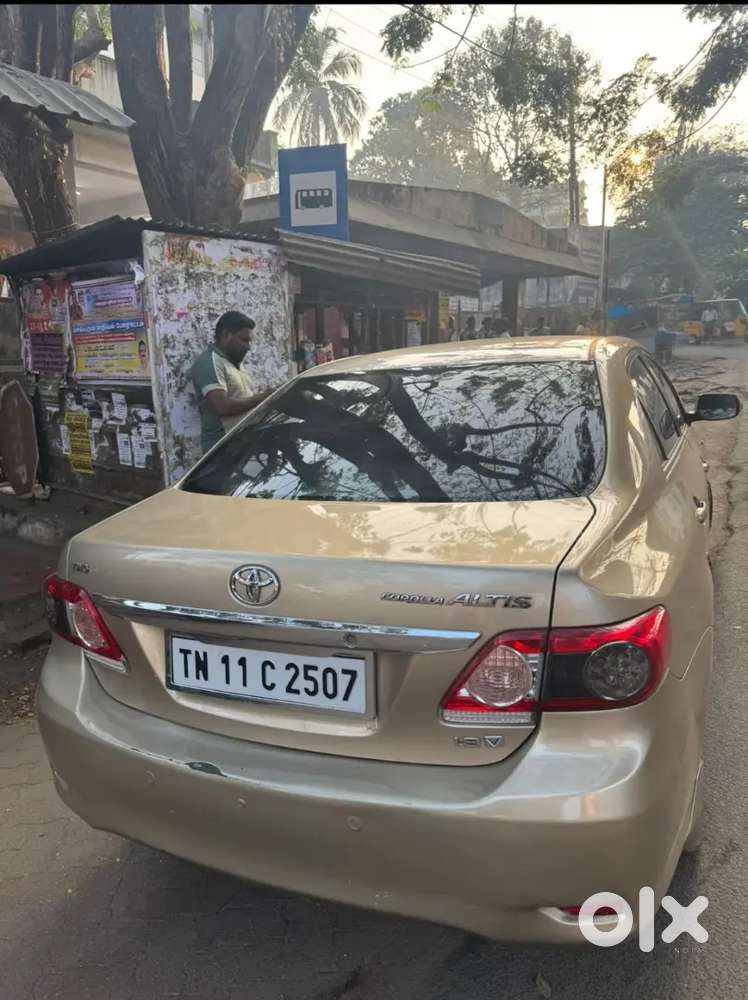 Toyota Corolla Altis 2013 Petrol 100000 Km Driven