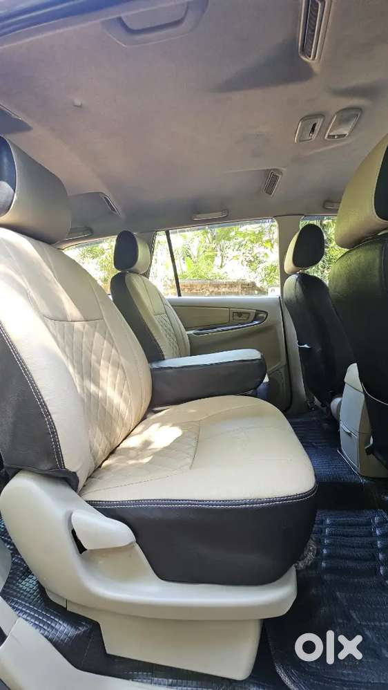 Innova 2012 Model Taxi Sevicle