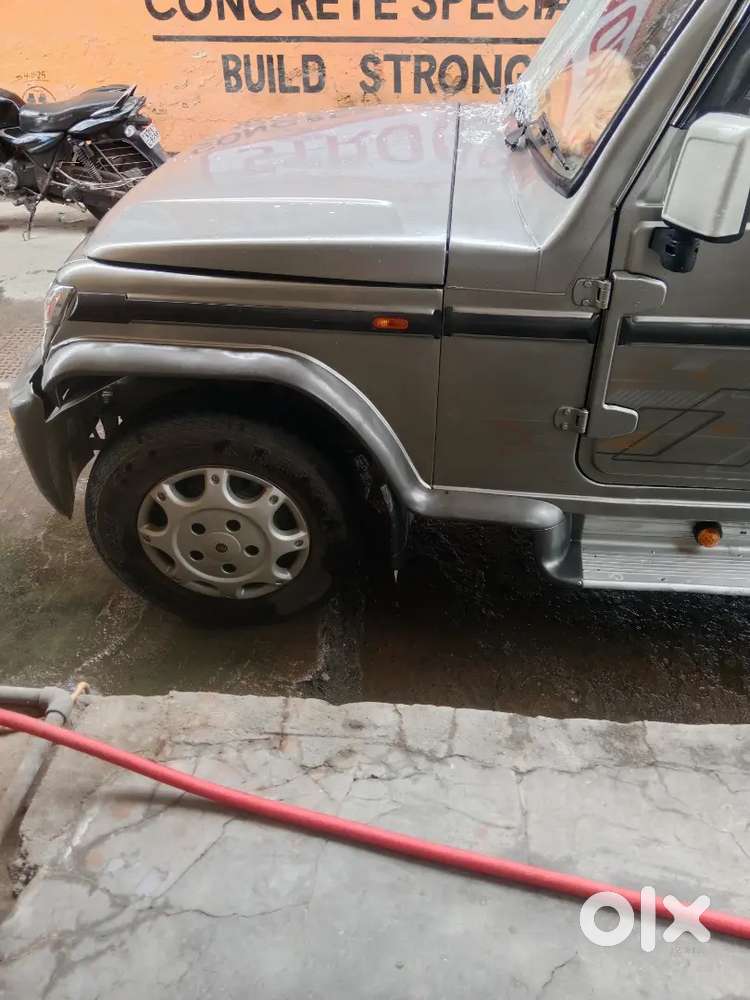 Mahindra Bolero Neo 2009