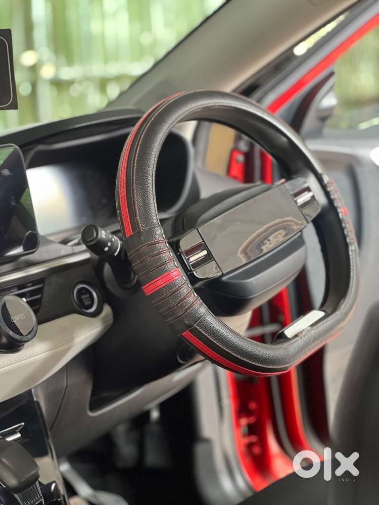 Tata Nexon Petrol Mt