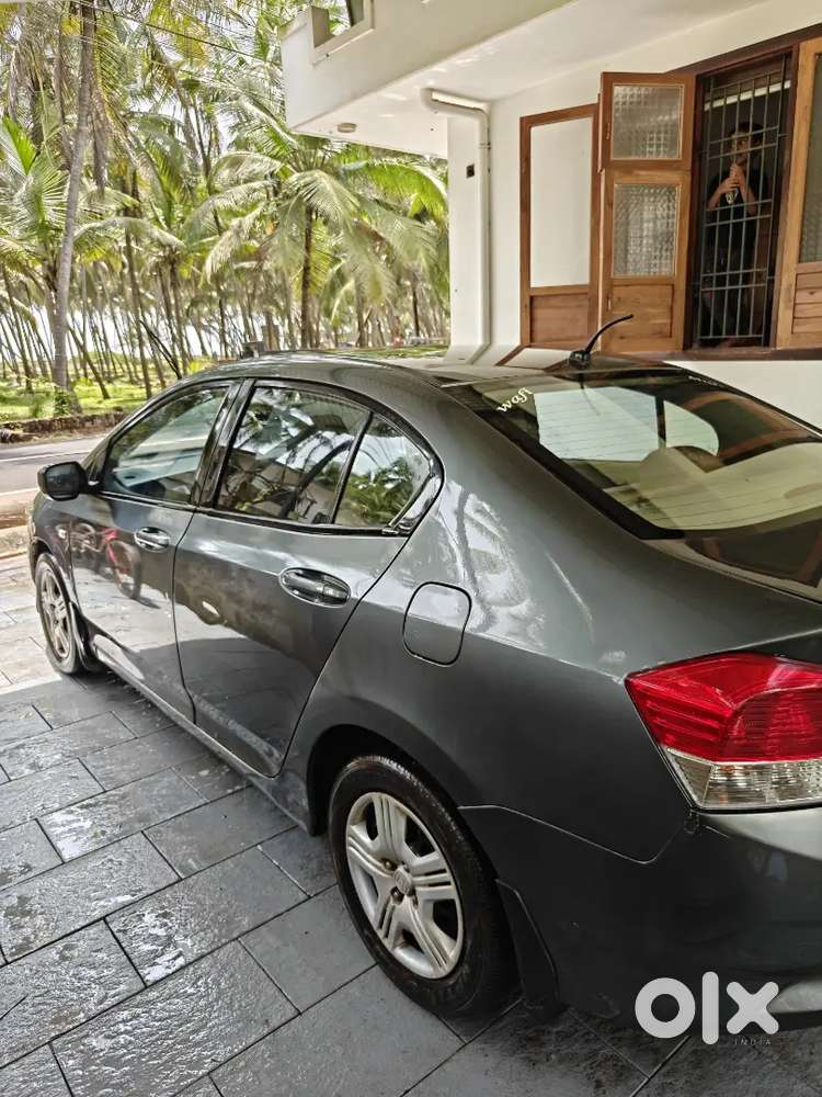 Honda City Petrol At 2009