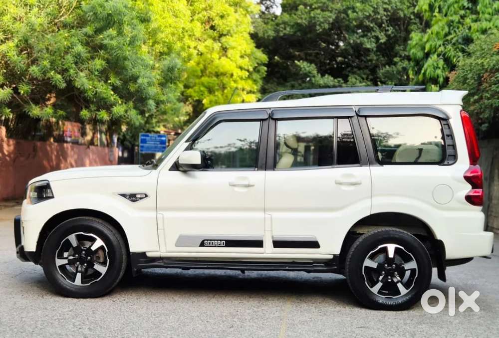 Mahindra Scorpio Classic, 2023, Diesel