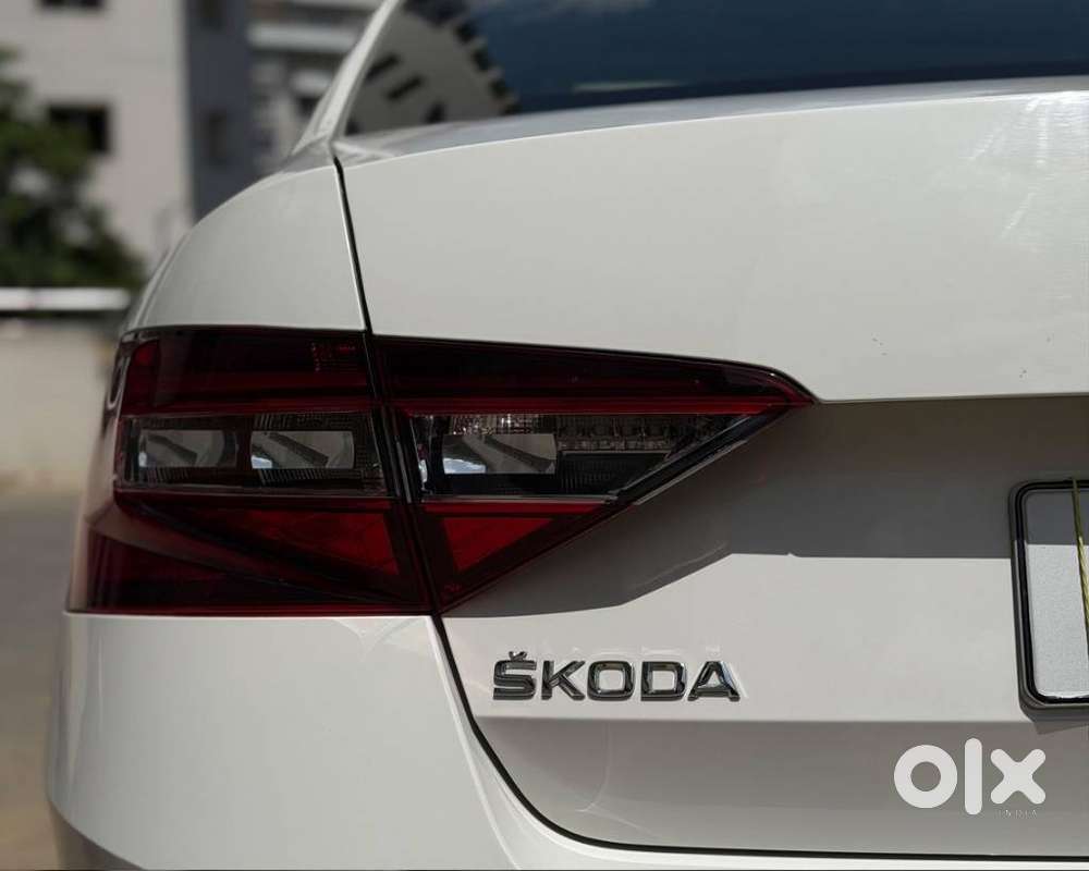 Skoda Superb 2.0 L&k Tsi At, 2020, Petrol