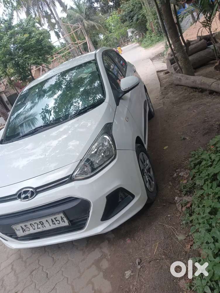 Hyundai Xcent 2016 Petrol 61000 Km Driven
