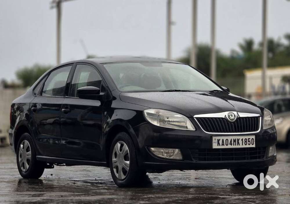 Skoda Rapid, 2012, Petrol