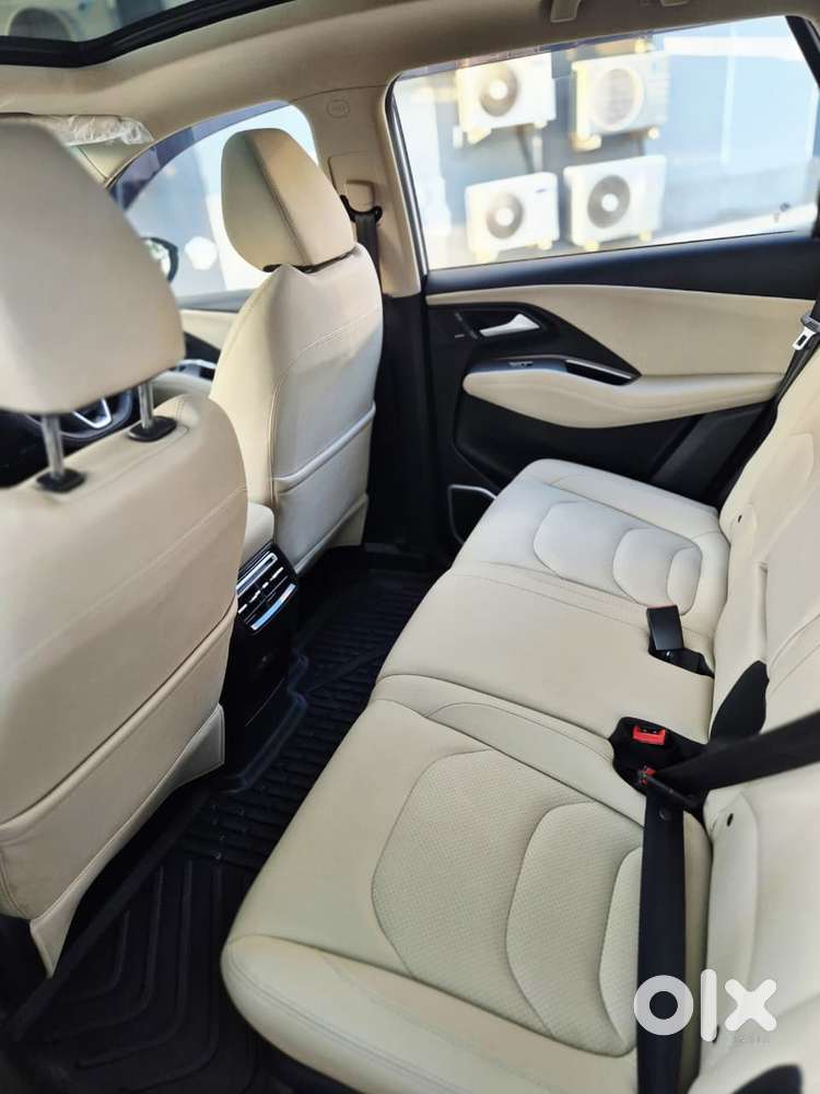 Mg Hector Sharp Pro 1.5 Turbo Cvt, 2025, Petrol