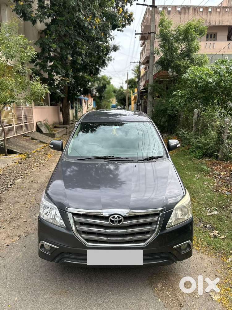 Toyota Innova 2015 Diesel Well Maintained