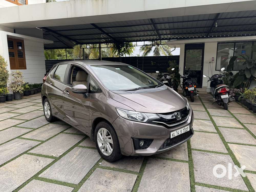 Honda Jazz V Automatic, 2016, Petrol