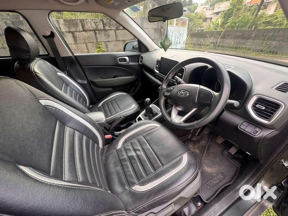 Hyundai Venue Petrol Manual 2021