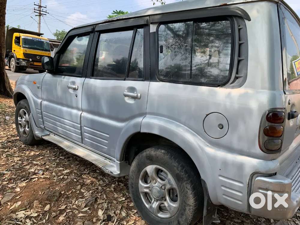 Mahindra Scorpio Classic 2004 Diesel 185000 Km Driven