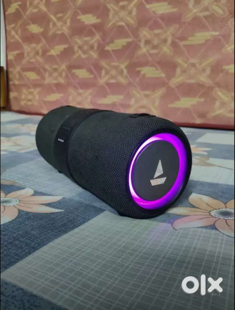 Boat stone 1200  heavy bass loud sound speaker