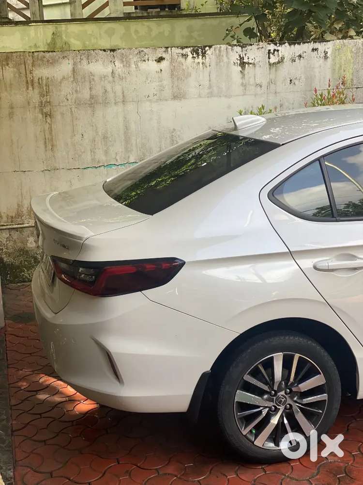Honda City Zx 2023 Petrol 29000 Km Driven