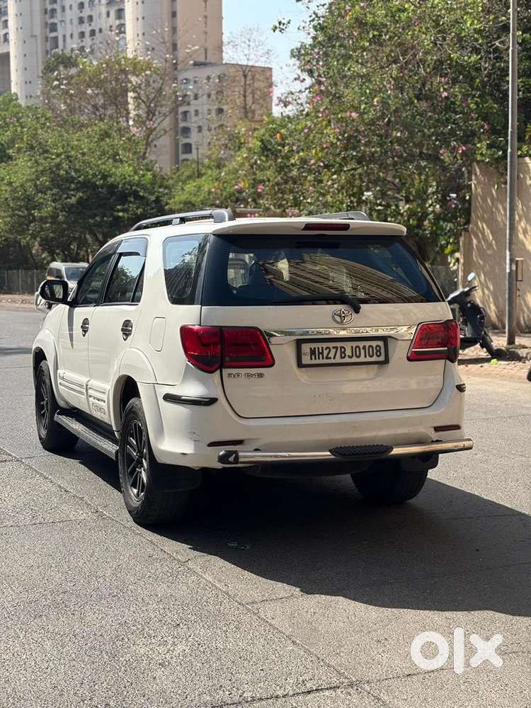 Toyota Fortuner 2015