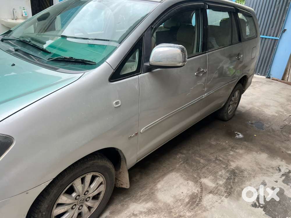 Toyota Innova Diesel 2011