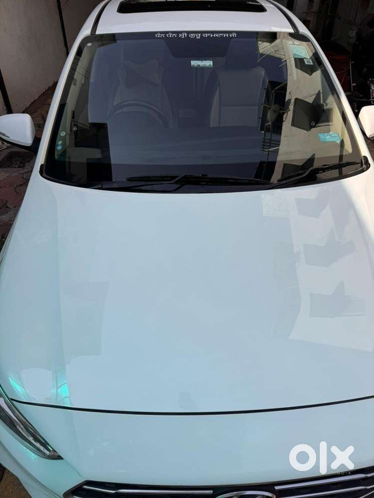 Hyundai Verna 2017 Petrol 40000 Km Driven