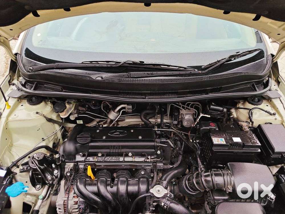 Hyundai Verna Fluidic 1.6 Vtvt Sx, 2013, Petrol