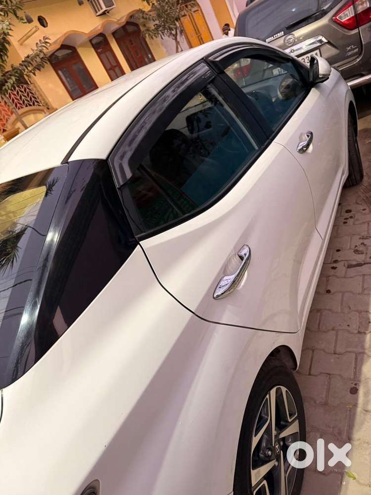 Hyundai Aura Petrol 2021