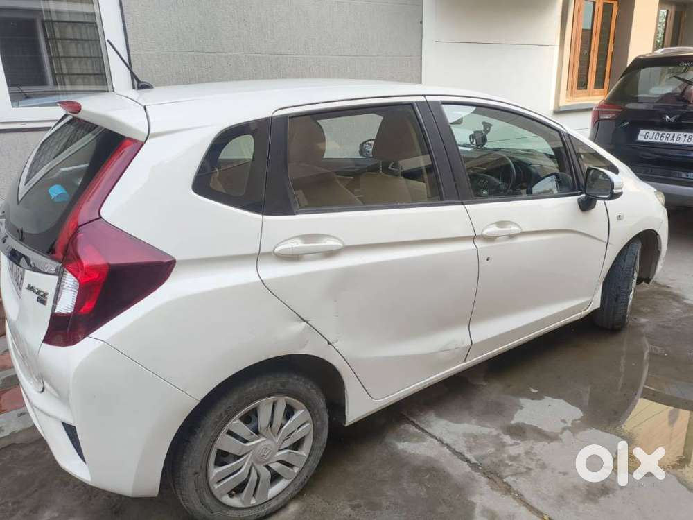 Honda Jazz 2015 Petrol Well Maintained