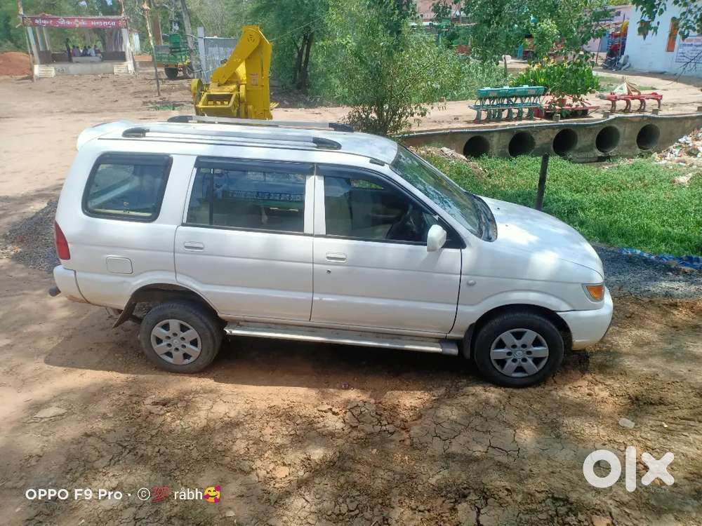 Chevrolet Tavera Neo 2016 Diesel 185000 Km Driven
