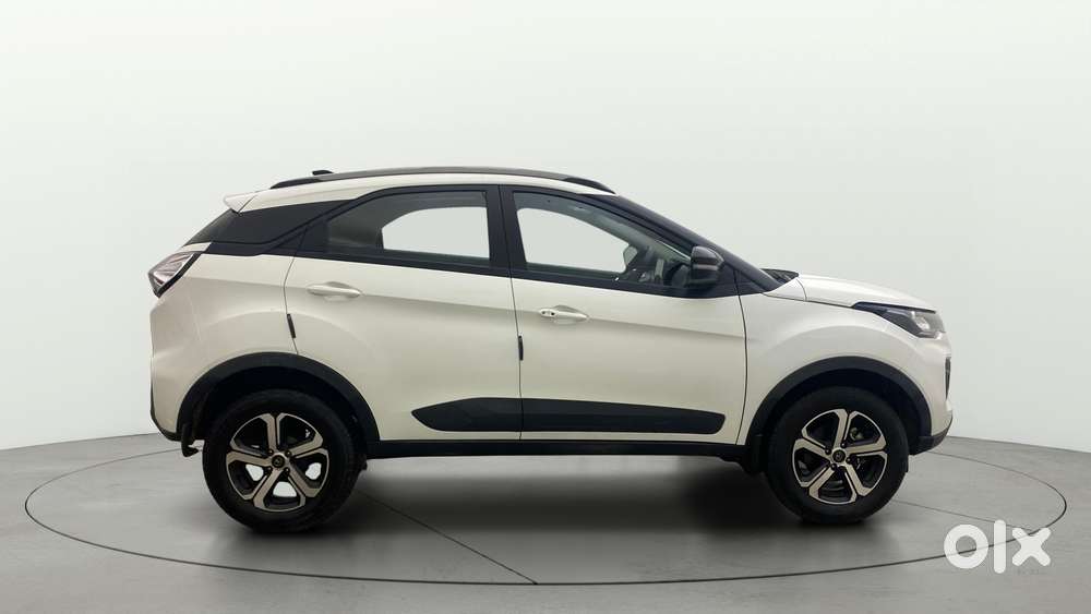 Tata Nexon 1.2 Revotron Xz Plus (s), 2023, Petrol