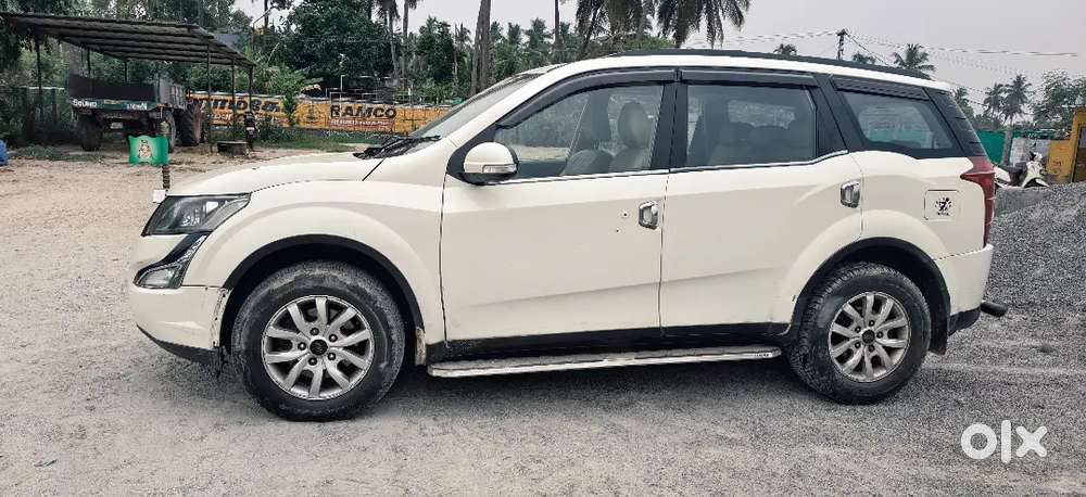 Mahindra Xuv500 2015