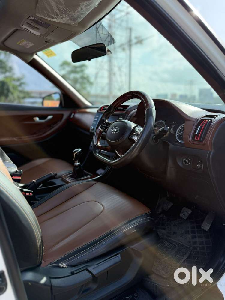 Hyundai Creta 1.5 S Plus Knight Diesel Dual Tone, 2022, Diesel