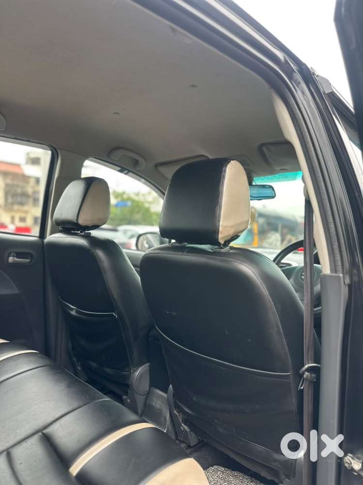 Maruti Suzuki Ritz Vxi, 2011, Petrol