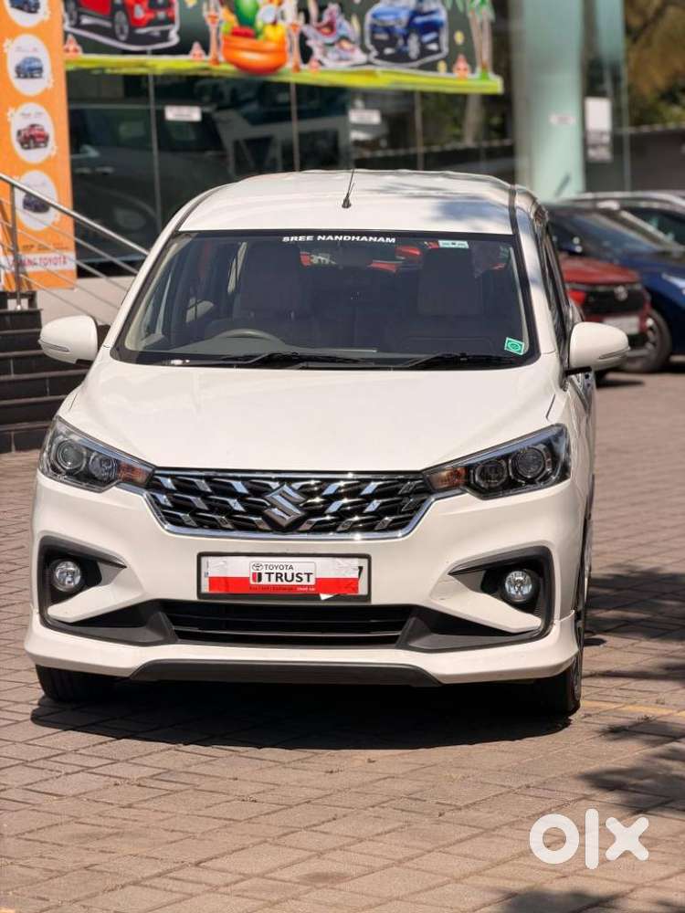 Maruti Suzuki Ertiga 1.5 Zxi Plus Shvs, 2022, Petrol