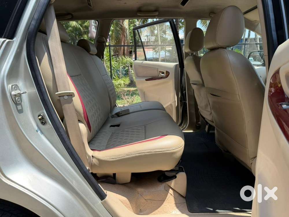 Excellent 2006 Innova 255k Full History At 3.75lakh