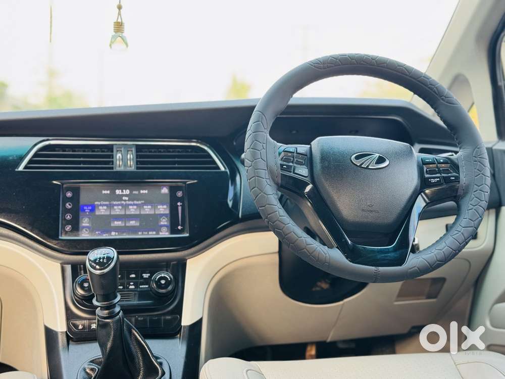 Mahindra Marazzo M8, 2018, Diesel