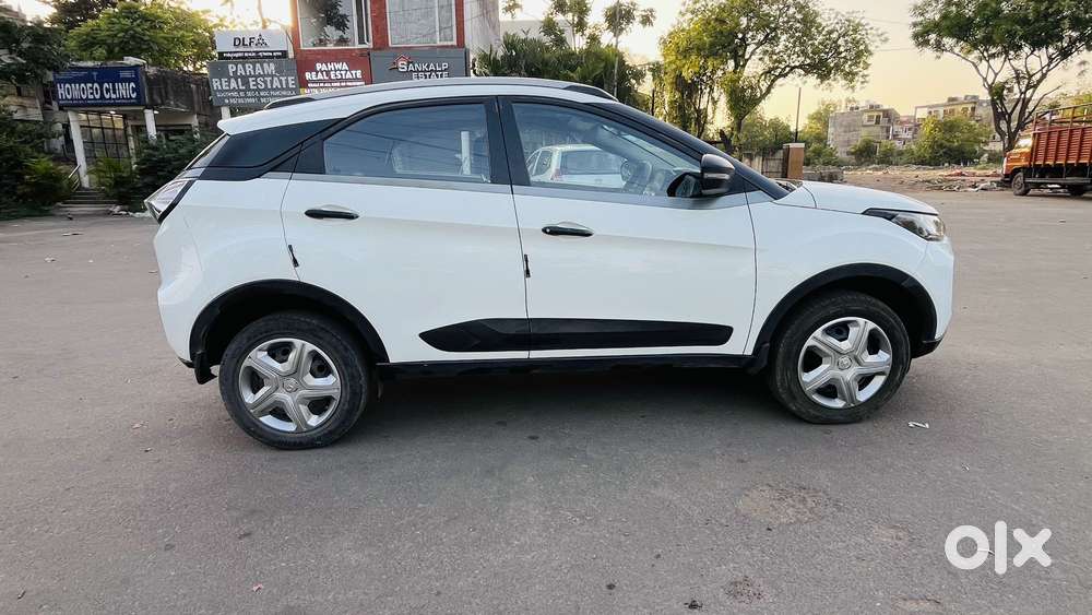 Tata Nexon 1.2 Revotron Xm (s), 2021, Petrol