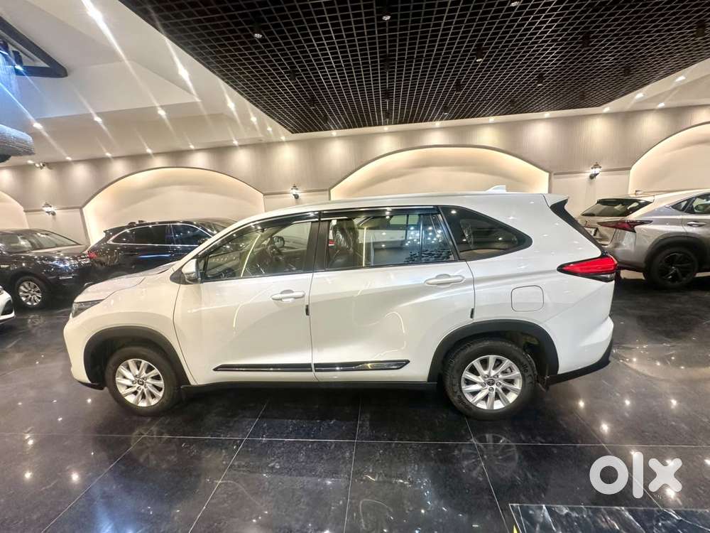 Toyota Innova Hycross 2.0 Gx 7 Str, 2023, Petrol