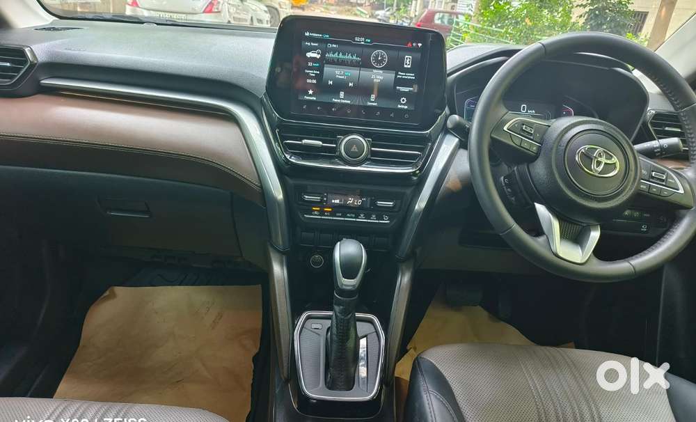 Toyota Urban Cruiser Hyryder 1.5 V Neo Drive At, 2024, Petrol