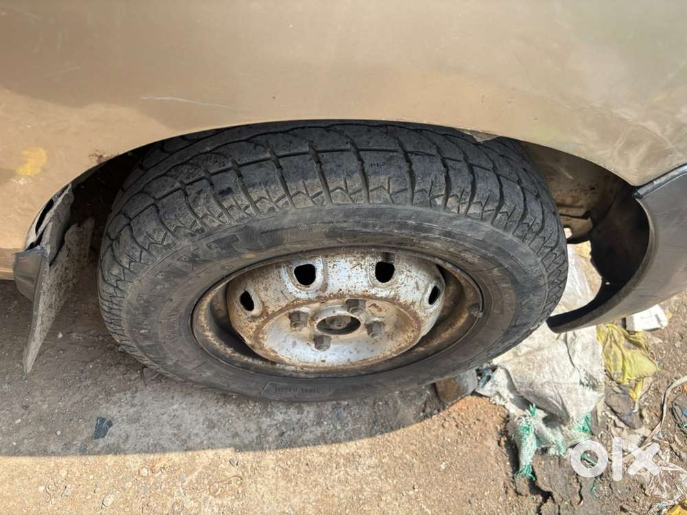 Maruti Suzuki Alto 800 Lxi 2011