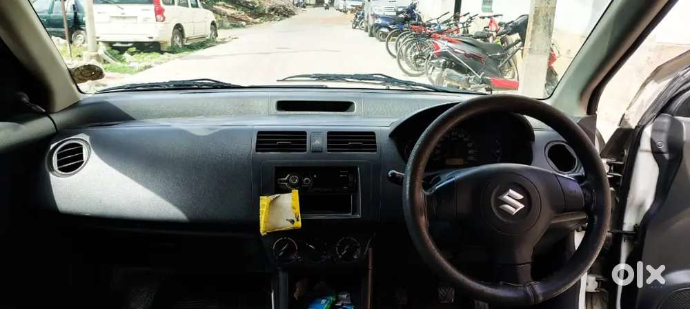 Maruti Suzuki Swift Dzire 2015 Diesel Manual