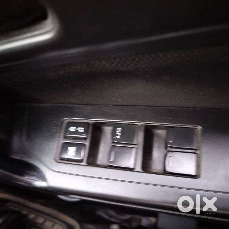 Maruti Suzuki Brezza Vdi, 2018, Diesel