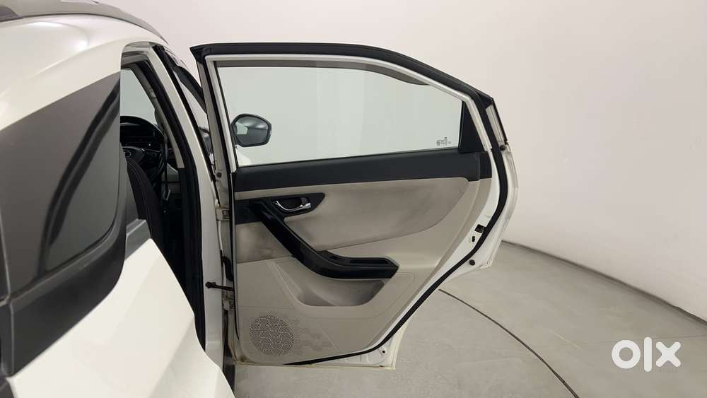 Tata Nexon 1.2 Revotron Xza Plus (o), 2021, Petrol