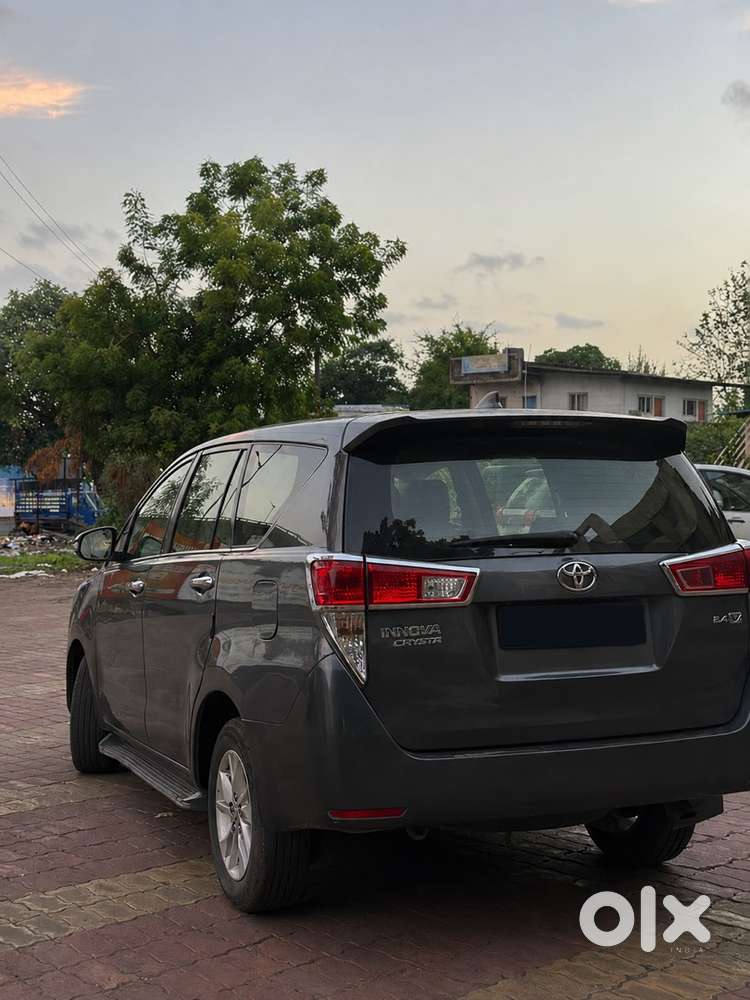 Toyota Innova Crysta 2020 Diesel Well Maintained