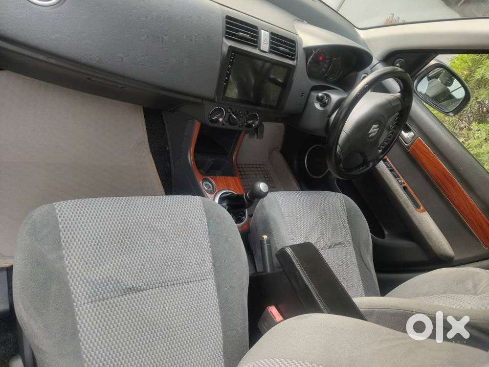Maruti Suzuki Swift Dzire 1.2 Vxi Bsiv, 2011, Petrol